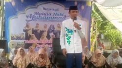 Calon Bupati Bekasi, Dani Ramdan Hadiri Maulid Nabi Muhamad SAW Di Kediaman Kades Sukamantri.