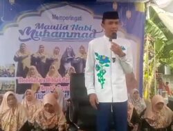 Calon Bupati Bekasi, Dani Ramdan Hadiri Maulid Nabi Muhamad SAW Di Kediaman Kades Sukamantri.