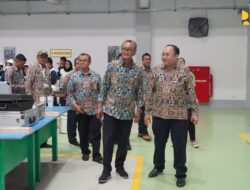 Menteri Dody Tinjau Gedung Workshop di Politeknik PU Semarang