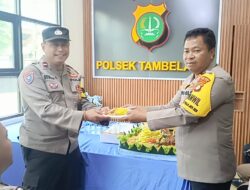 Kapolsek Tambelang Menggelar Syukuran Kenaikan Pangkat Anggota dan Santunan Anak Yatim