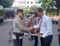 Pimpin Apel Pamen, Kapolda Metro Berikan Penghargaan Kepada 14 Personel Berprestasi