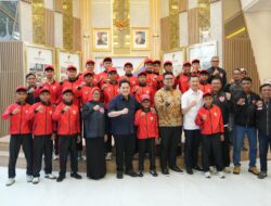 PALU SELECTION DI DUKUNG FOSSBI SULTENG TAMPIL DI TURNAMEN SEPAK BOLA INTERNASIONAL SINGA CUP .